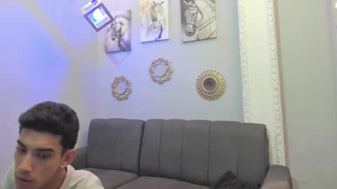 prince_arthur77 online show from March 9, 6:32 pm