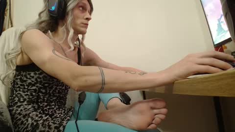 Snapshot of princeofprague420 chatting on February 18, 9:31 pm Prince Of Prague online show from February 18, 9:31 pm