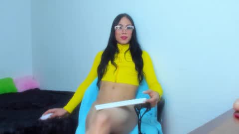 Snapshot of princess_0302 chatting on February 20, 8:06 am princess_0302 online show from February 20, 8:06 am