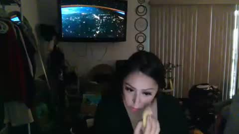 Lizzie online show from November 11, 11:51 pm