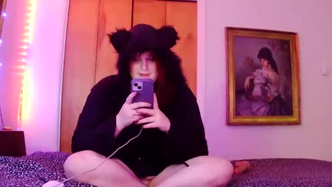 NOTYOURTYPICALBARBIE online show from October 13, 8:33 pm