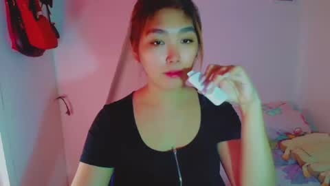 Snapshot of princesscutiexx chatting on December 28, 5:57 pm Hello everyone this is your beloved Athena again I present the most comfortable and kind room I accept everyone with kindness online show from December 28, 5:57 pm