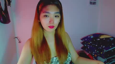 Snapshot of princesscutiexx chatting on December 6, 11:19 pm Hello everyone this is your beloved Athena again I present the most comfortable and kind room I accept everyone with kindness online show from December 6, 11:19 pm