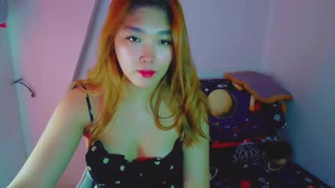 Snapshot of princesscutiexx chatting on December 15, 8:47 pm Hello everyone this is your beloved Athena again I present the most comfortable and kind room I accept everyone with kindness online show from December 15, 8:47 pm