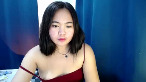Snapshot of princessnaughty69 chatting on December 7, 3:47 pm SweetyHeart online show from December 7, 3:47 pm