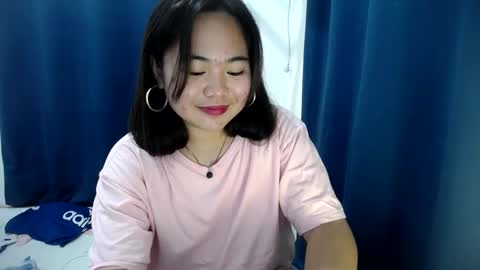 Snapshot of princessnaughty69 chatting on January 1, 1:27 pm SweetyHeart online show from January 1, 1:27 pm