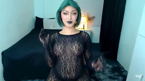 Love online show from March 4, 8:13 am