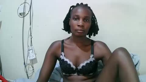 pritty_amber online show from May 5, 4:57 pm