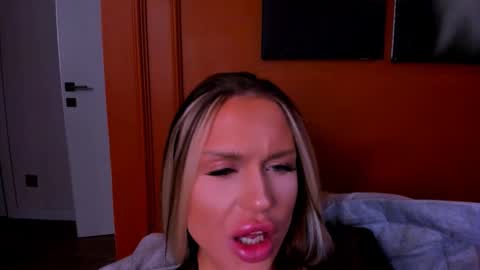 Snapshot of project_barbara chatting on February 28, 6:31 pm Barbara online show from February 28, 6:31 pm