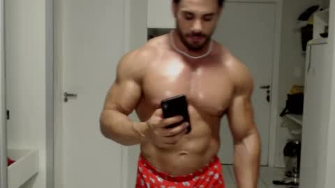 promuscles4u online show from December 22, 1:01 am