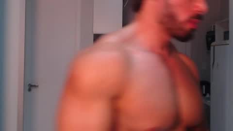 promuscles4u online show from February 15, 3:31 am