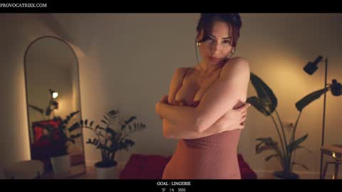 Snapshot of provocatrixx chatting on January 29, 9:39 pm Scar online show from January 29, 9:39 pm