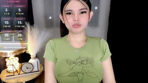 prtty abby03 on ig follow me love online show from October 1, 4:33 am