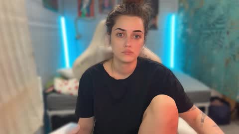 Queen of Pain online show from March 4, 2:08 am