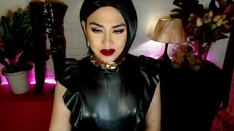 CLAUDIA VALVALERA online show from September 15, 9:11 am
