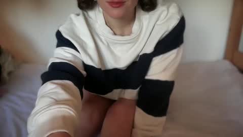 Madison Oak online show from November 21, 2:26 pm