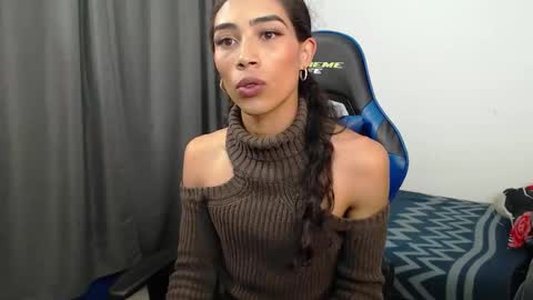 Cris online show from February 20, 5:59 pm