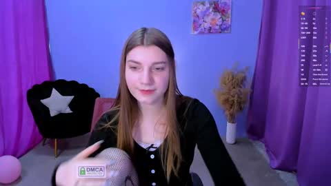 Snapshot of pure_radiance chatting on February 12, 12:44 pm Ask me3 online show from February 12, 12:44 pm