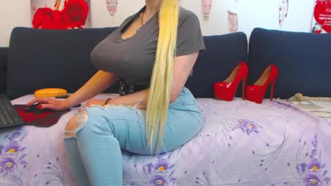 Goldie online show from April 4, 7:48 am