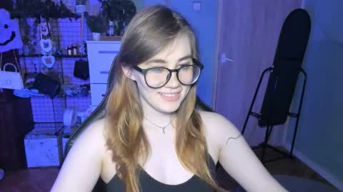 I am Mila online show from October 23, 8:05 am