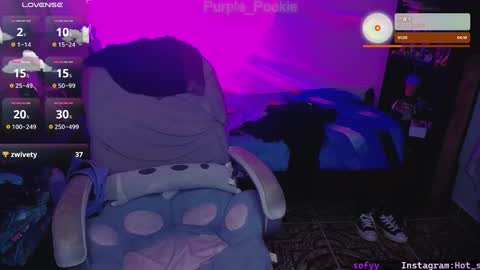 Snapshot of purple_pookie chatting on January 5, 6:35 am Sofia online show from January 5, 6:35 am