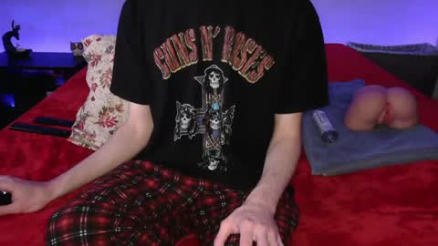 pussylover2182 online show from March 11, 4:51 am