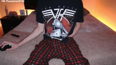 pussylover2182 online show from October 6, 2:51 am