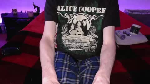 pussylover2182 online show from February 2, 5:32 am