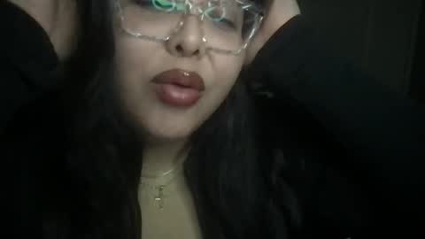 Prettypink Tinyhole online show from January 12, 8:36 am