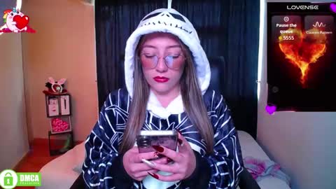 qadesh_boix online show from November 1, 5:56 pm