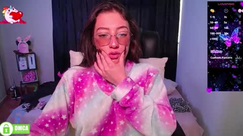 qadesh_boix online show from September 22, 5:50 pm