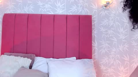 qadeshh  online show from November 1, 6:34 am