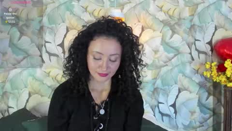 qadeshh  online show from September 23, 9:32 pm