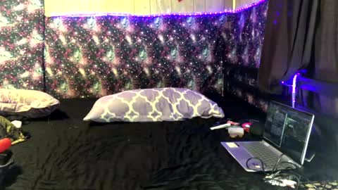 qnibee online show from September 30, 3:17 am