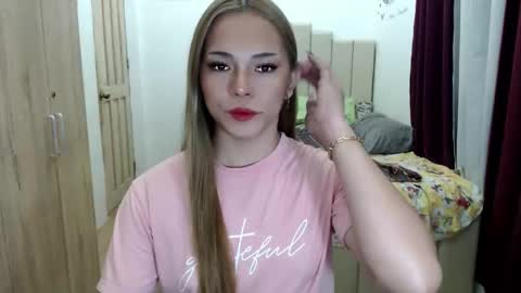 shawny online show from April 24, 2:35 am