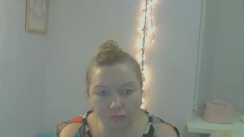 queen_jane8 online show from January 5, 2:19 pm