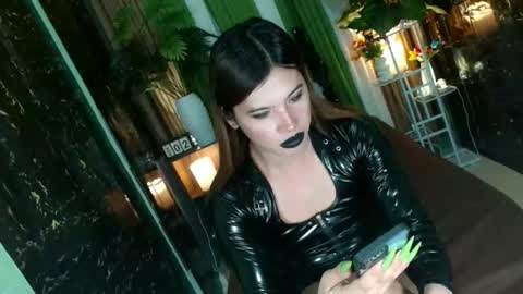 Kendal  online here from 6am-3pm philippine time online show from November 2, 1:38 am