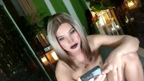 Kendal  online here from 6am-3pm philippine time online show from November 26, 1:03 am