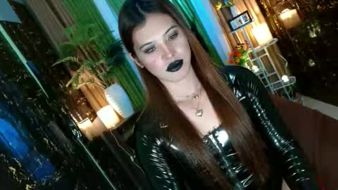 Kendal  online here from 6am-3pm philippine time online show from October 12, 12:14 am