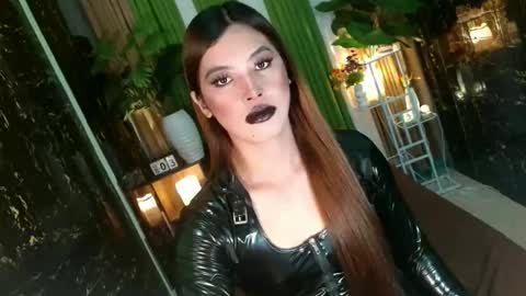 Kendal  online here from 6am-3pm philippine time online show from December 3, 12:31 am