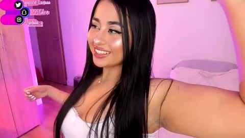 Liana  online show from December 12, 7:30 am