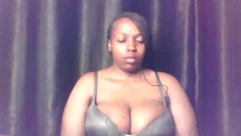 QUEEN online show from May 30, 4:44 am