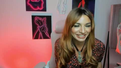 queen_violetta_ online show from October 2, 5:45 pm