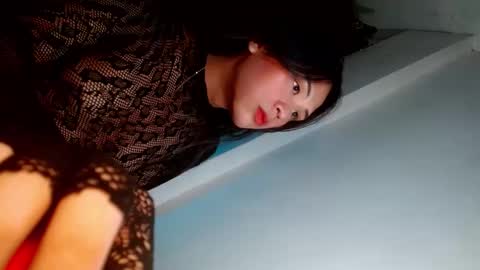 Snapshot of queena10 chatting on March 10, 7:44 am CALL ME YOUR QUEEN AIVY1 online show from March 10, 7:44 am