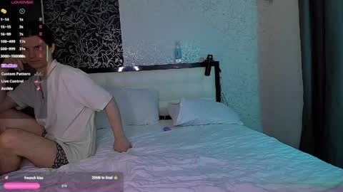 Kim online show from April 10, 4:12 pm