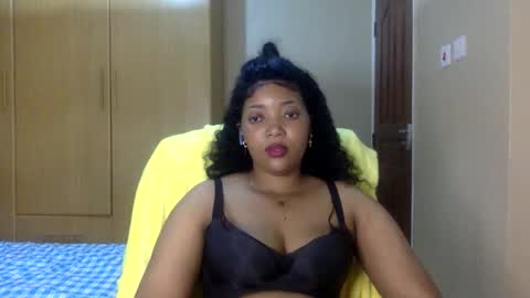 Snapshot of queenbebony2 chatting on September 14, 3:35 pm Queenbebony2 online show from September 14, 3:35 pm