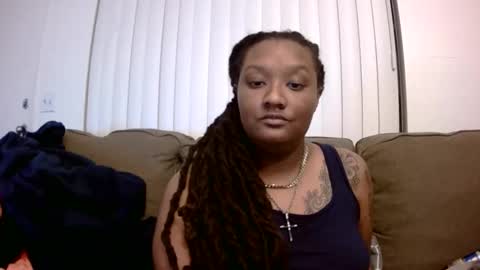 Queen Chief online show from March 17, 7:35 am