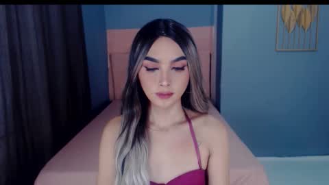 queenemeraldts online show from October 3, 3:37 am