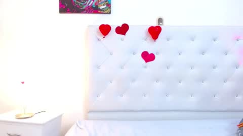 Snapshot of queenie_star chatting on February 18, 1:10 am Maria Del Mar online show from February 18, 1:10 am