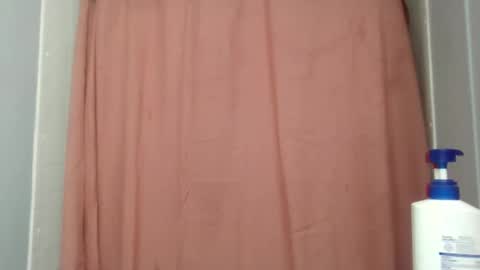 Queen N King Fun Night online show from March 22, 8:07 am